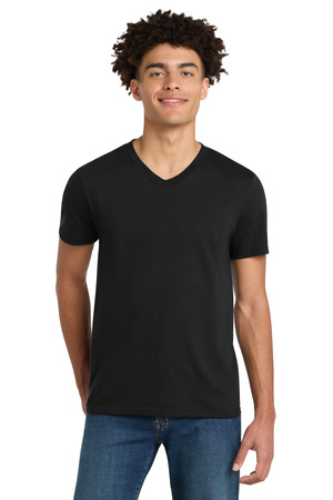 District DT6500 Very Important Tee V-Neck, Black