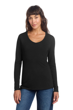 District DT135 Women's Perfect Tri Long Sleeve V-Neck Tee, Black